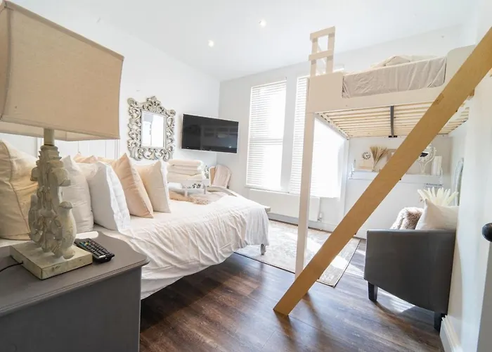 The Apartment - Brand New, Stylish & Central